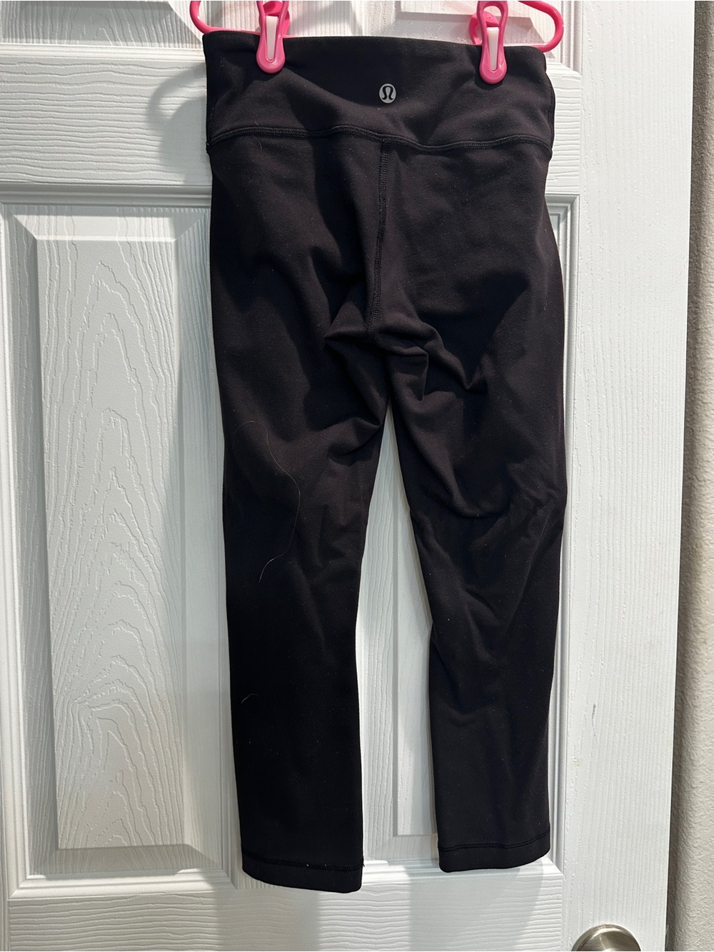 lululemon athletica Black Cropped Leggings - Picture 2 of 2